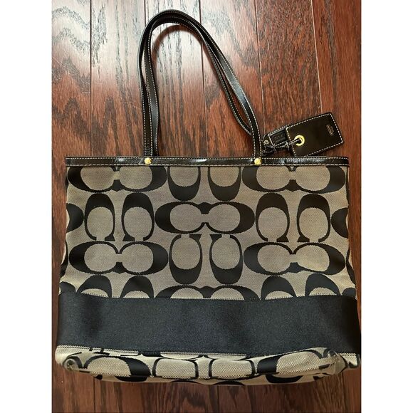 Coach Signature Tote Bag - Picture 4 of 14